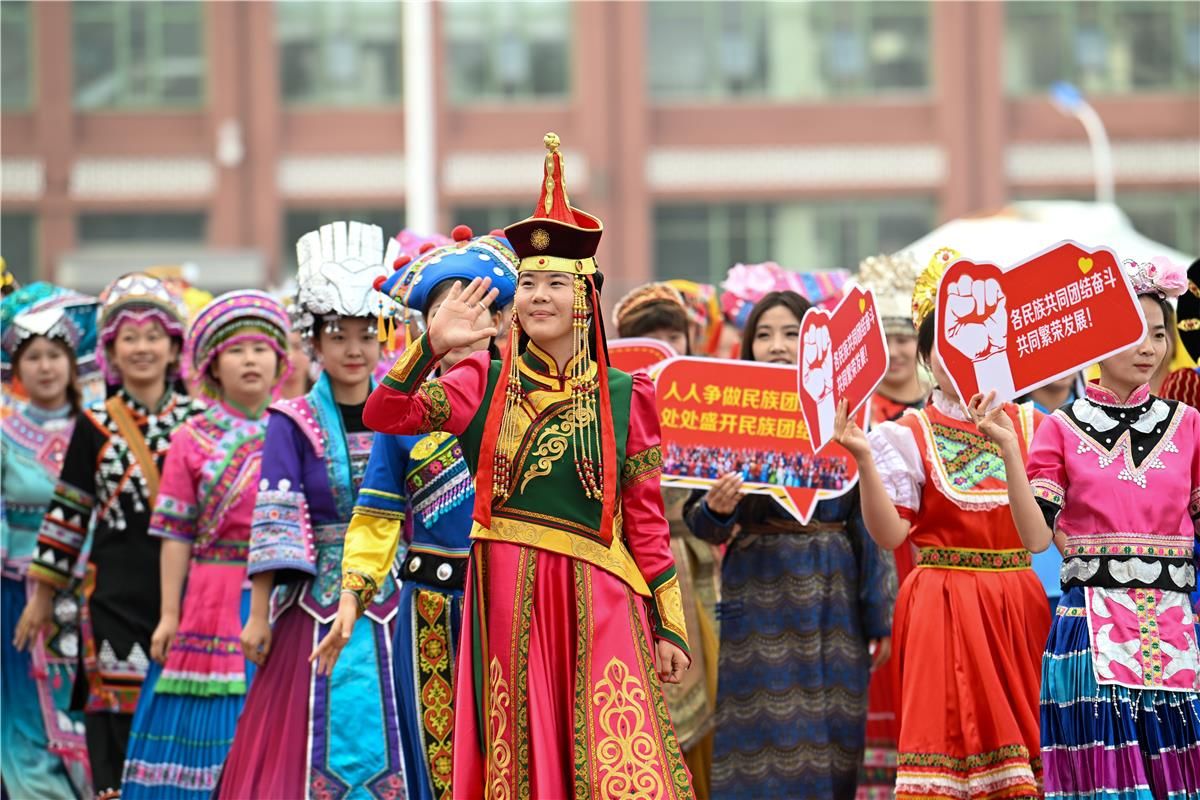 自治區高校校園文化精品項目——校園那達慕文化節